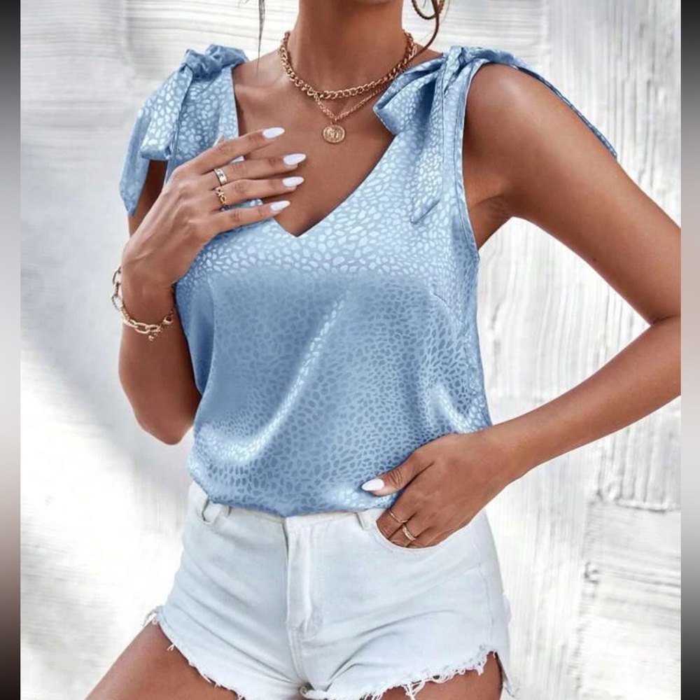Dusty blue knot should V neck cami top - Picture 5 of 6
